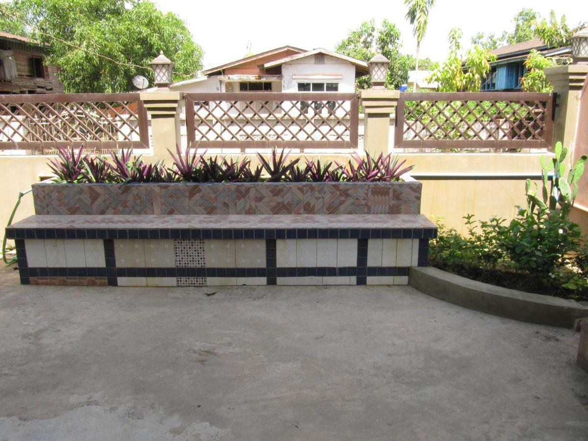 Lux Pillow Hostel Hpa-an Dış mekan fotoğraf
